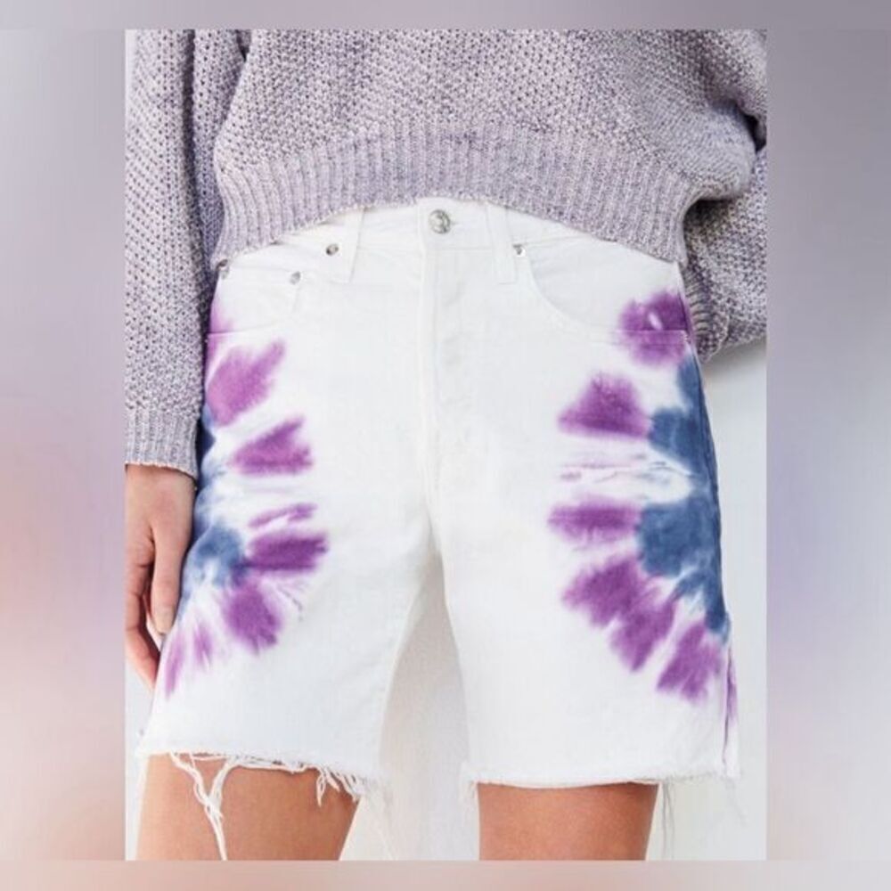 NWT Edwin Women’s CAI Tie Dye Denim Bermuda Shorts - Sunset Raw Hem, Size 28